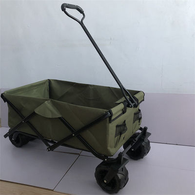 お偉方が付いている多目的カートの屋外の折るワゴンを折る庭