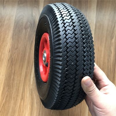 350-4 10は固体ゴム製車輪のプラスチック縁をじりじり動かす